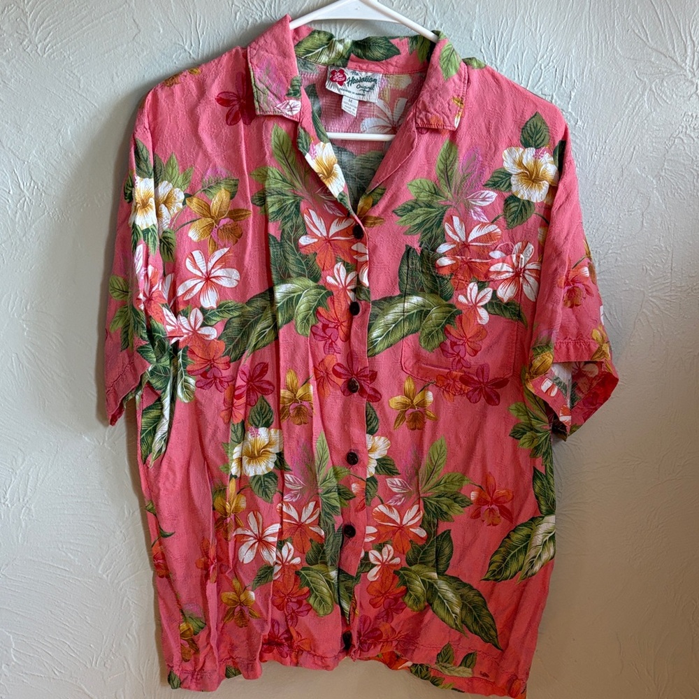 Hilo Hattie Coral Pink Tropical Floral Camp Shirt